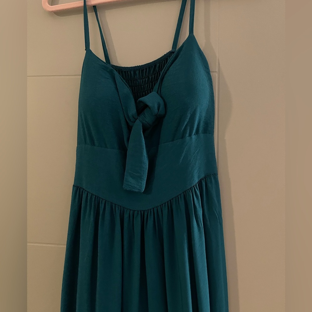 Elegant Teal Sleeveless Dress